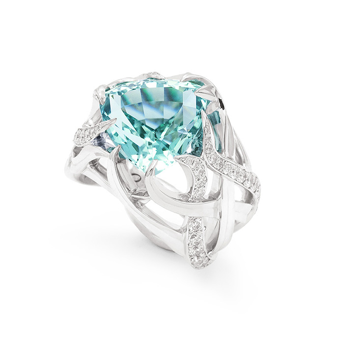 bague-tourmaline-bleue-diamants-ro-blanc-herbes-folles-droite.jpg