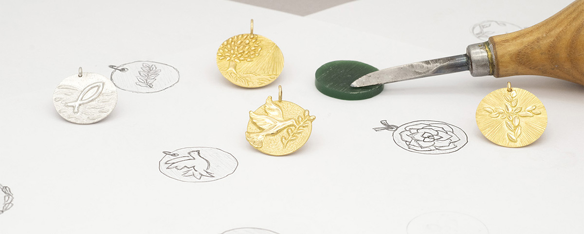 bottom-medaille-bapteme-joaillier-createur-lyon-pendentif