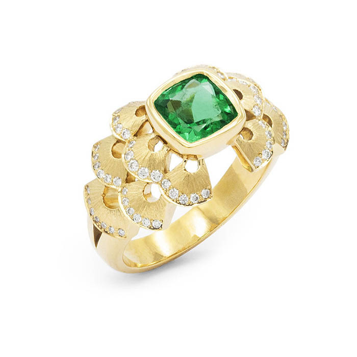 Bague-boule-or-jaune-emeraude-coquillages-large.jpg